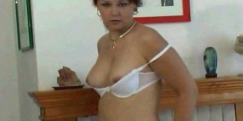 Девушка перед вебкамерой x2442