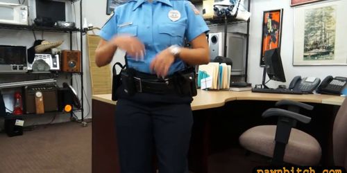 Guy offered money to fuck police officer