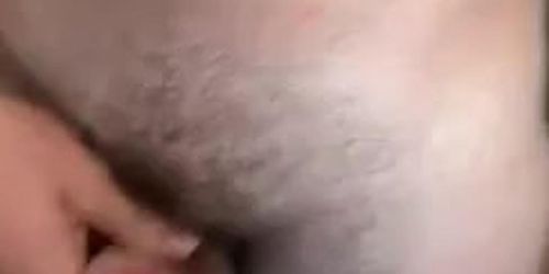 Cumming on Grindr hookup