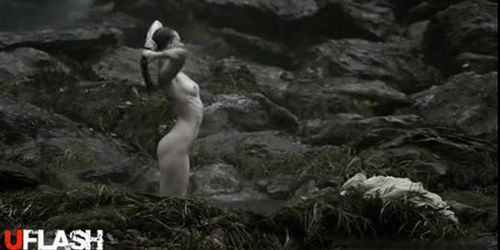 Nude Scene of the Queen from Vikings