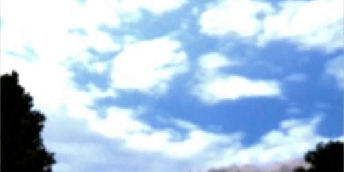 Une fille hentai tentante se fait sucer les seins et se frotter la chatte - vidéo 1