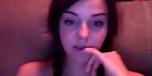 Webcam - Petite brunette gespreid poesje