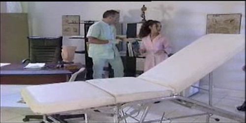 Clínica de médicos y anal (parte 1) por BabesTV