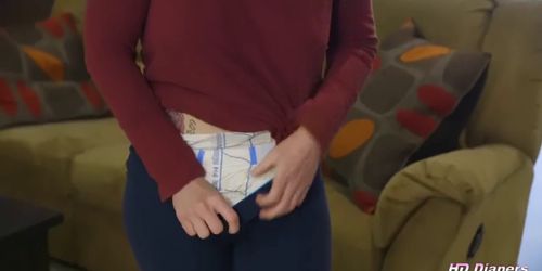 HD Diapers 245 - Diaper under Leggings