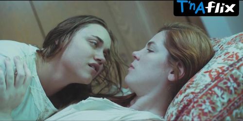 Alice Kremelberg Lesbian Scene  in Doomsday