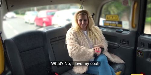 Busty blonde Loula Lou is having some fun in the backseat