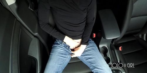 Public masturbation in the parking lot, almost caught while play with pussy