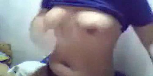 Phills Girl se déchaîne sur webcam