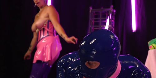Huge tits mistress pulling balls to sub (Tia Bella, Bella Rossi)