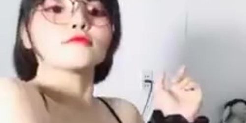 Recopilación de tik tok calientes UwU  porno  lean los comentarios ??!.