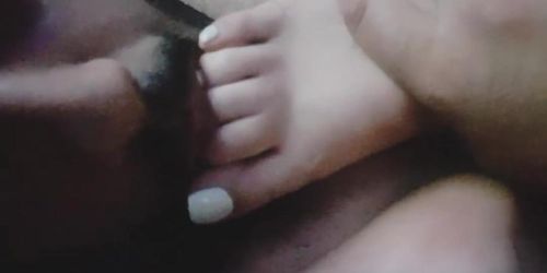 Sleepy foot worship  (Goddess )