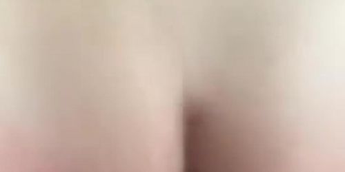 Brunette slut gets cream pied in car