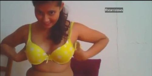 Sri Lankan Girl Dressing After Cam Show