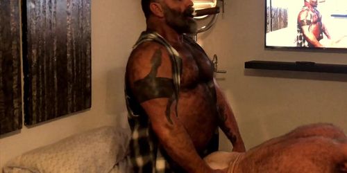 Hairy cigar daddy barebacks with big cock