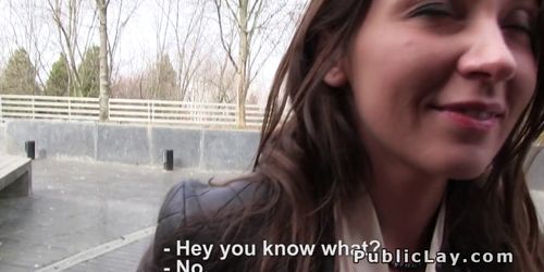 French amateur sucks dick in public