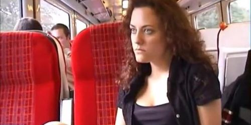 Super Cutie Flashing on a Train!!