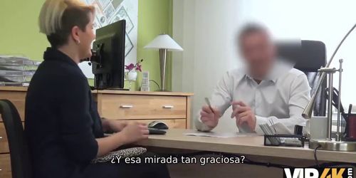 VIP4K. Lussy Sweet pasa con éxito el casting de agente de préstamos