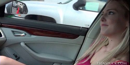 Tit flashing blonde is up for a nasty sex ride
