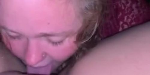 Amateur Pussy Eating to Orgasm 