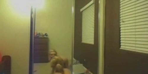 Dance Teen does a mirror dance on webcam (amateur )