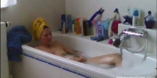 Mom Masturbates in Bath