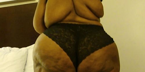 BBW HIGHWAY - Ebony Amazon gran trasero bbw adolescente (Kathy Johansson)