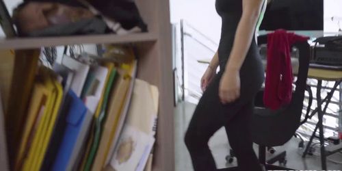 Sexy work out with my hot stepmom Crystal Rush