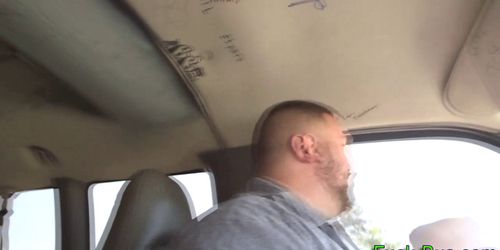 Real amateur gets cumshot