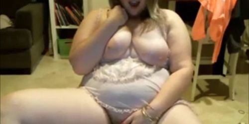 BBW Big Tit Teen Masturbating On Chair