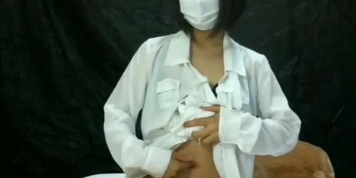 Japanese belly button fingering (Larissa Mendes)