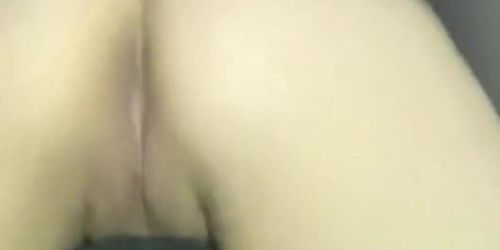 I get so wet humping my pillow (Ass POV)