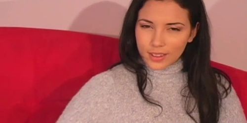 Juicy cutie shows cameltoe - video 37