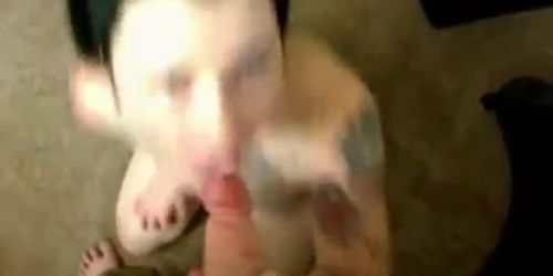 Hot tattooed emo sucking her boyfriend part1 - video 4