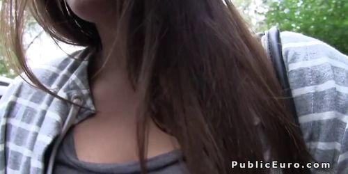 Fake agent bangs naive babe in his car in public