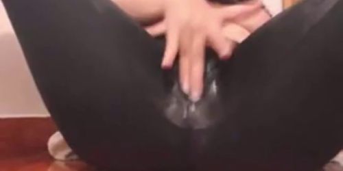 BEST JAP MULTIPLE SQUIRTING ORGASM IN YOGA PANTS LEGGINGS