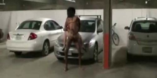 Real couple fucks in parking lot