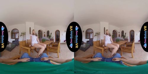 SexBabesVR - 180 VR Porn - Sexual Tension with Gina Gerson (Doris Ivy)