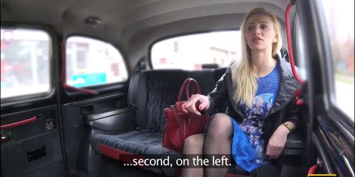 Hot babe Afina Kisser invites the taxi driver for backseat sex