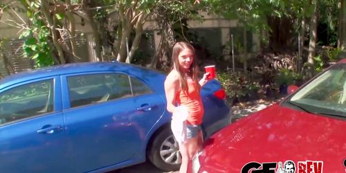 Car Wash Cuties (Maddison Hardy, Kiara Knight)