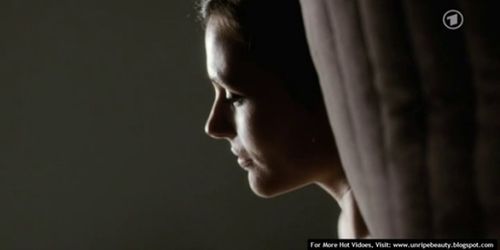 Virginie Ledoyen in Mes amis, mes amours