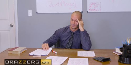 Brazzers - Dirty redhead schoolgirl Skyla Novea doent study, she fucks