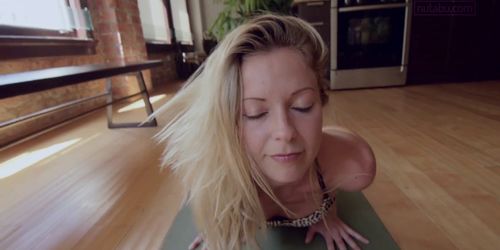 NUTABU - Body shaking orgasm for yoga cutie