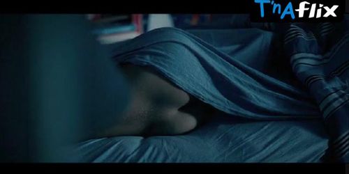 Zoe Kravitz Butt,  Body Double Scene  in Birds Of America