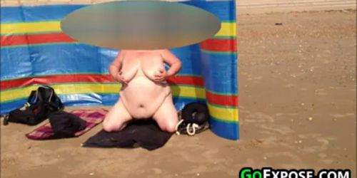 BBW Masturbating At The Beach