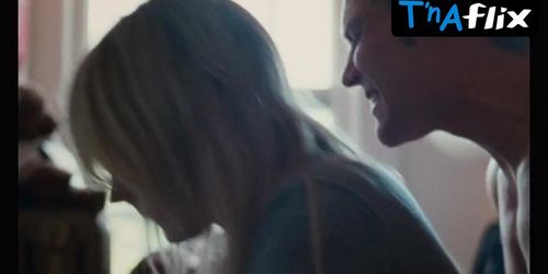 Michelle Williams Butt Scene  in Blue Valentine