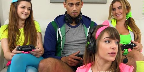 CFNM SECRET - Gamergirls dominating black dick in fourway