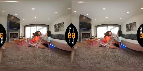 VR 180 -  Gamer girl Nia Nacci  tricks Cecilia Lion into fucking