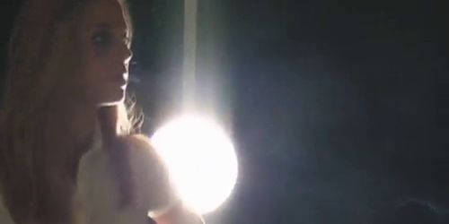 amazing blonde smoking - video 1