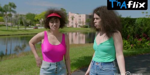 Ilana Glazer Sexy Scene  in Broad City