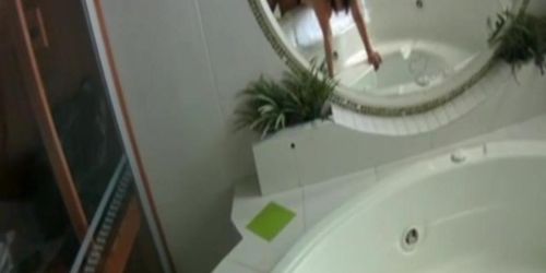 Amateur Fucking At Jacuzzi